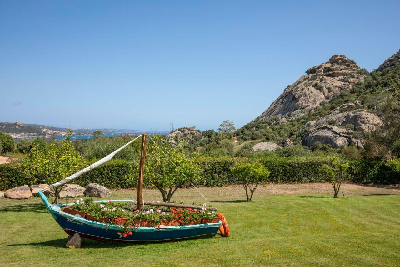 Villa Iris With Pool Baja Sardinia Buitenkant foto